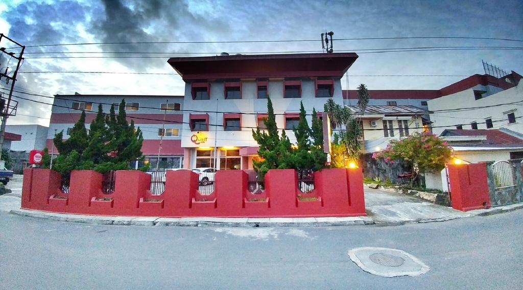 Hotel Quint Manado