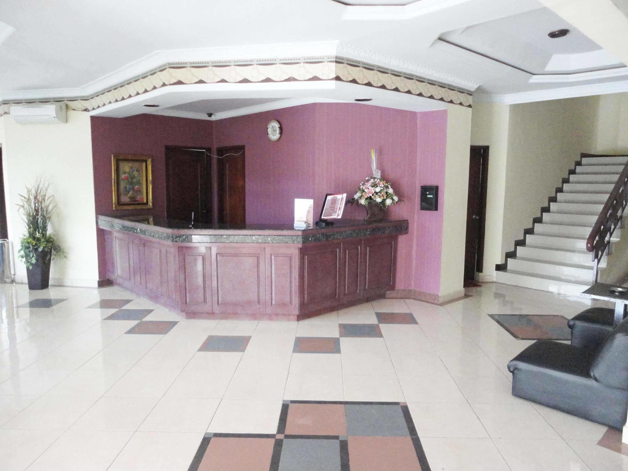 Quint Hotel Manado